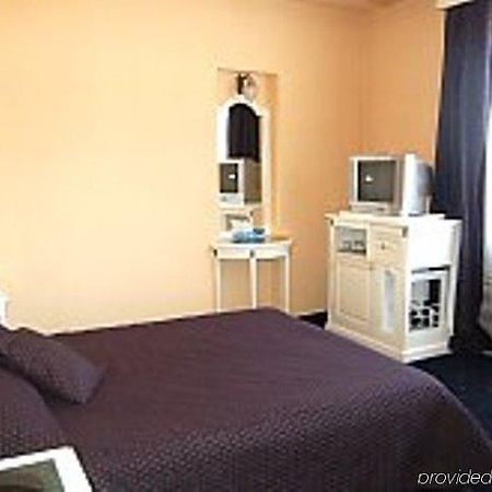 Elite Hotel Oradea Oda fotoğraf