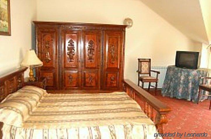 Elite Hotel Oradea Oda fotoğraf